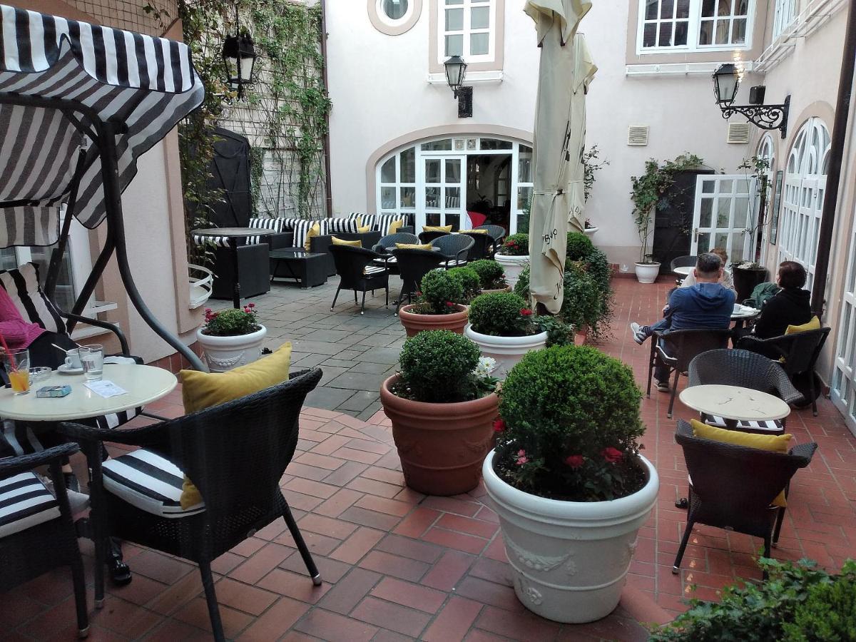 Hotel Livadic Samobor Extérieur photo